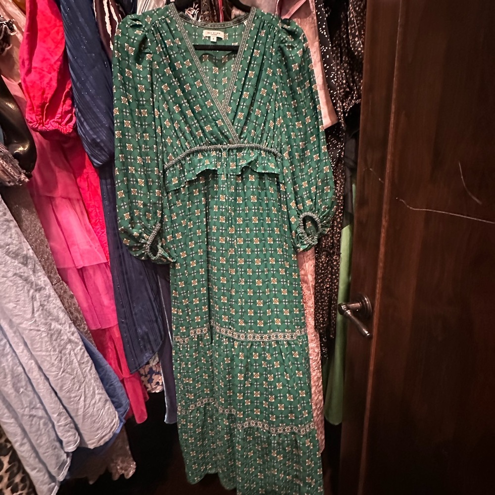 Max Studio Green Patterned Long Sleeve Dress